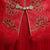 Vestido de novia chino con falda de tul con brocado y cuello y puños de piel