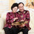 Giacche cinesi tradizionali in broccato per il compleanno dei genitori