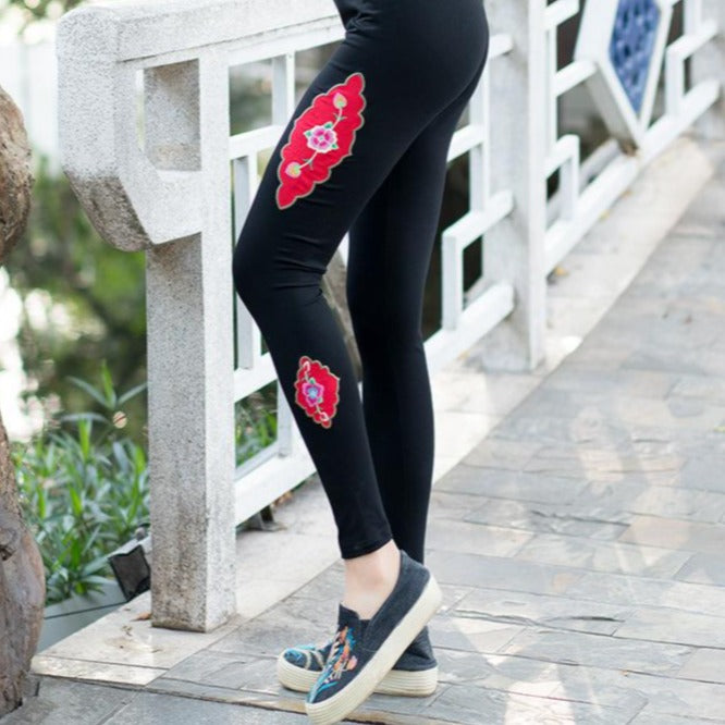 Wholesale Women's Leggings Trousers Colorful Floral Embroidered Stone  Embroidery - 3591