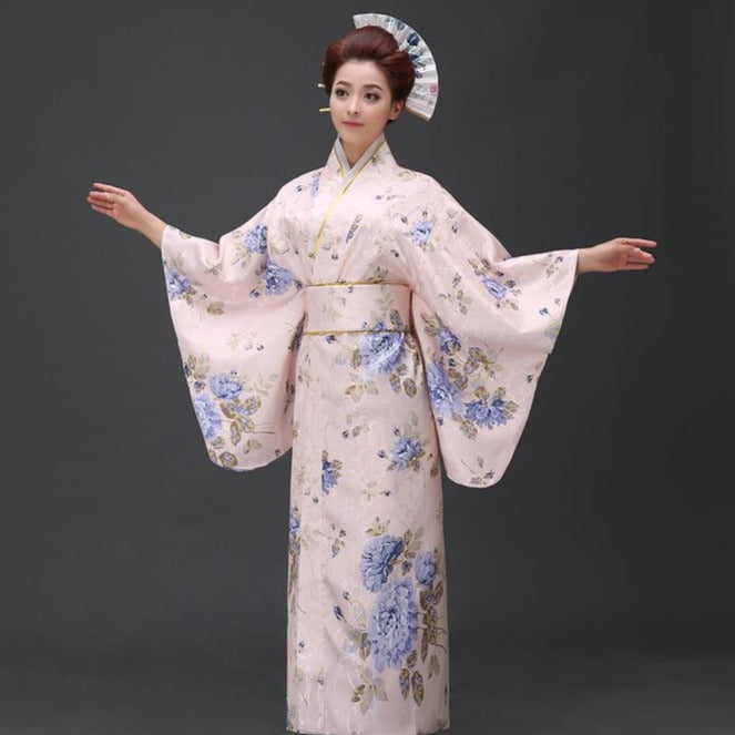 Kimono Traditioneller japanischer – Blumenmuster IDREAMMART