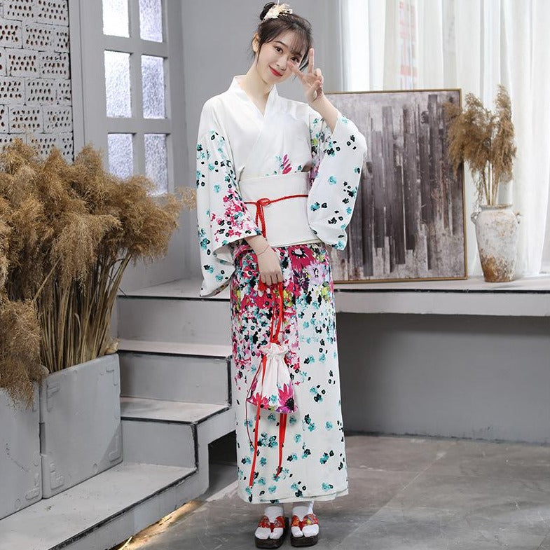 Kimono tradicional japonés floral Yukata mujer –