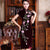 Chinesisches Cheongsam-Kleid aus Samt mit Schlüsselloch-Ausschnitt und Flügelärmeln mit Blumenapplikationen