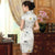 Knielanges chinesisches Cheongsam-Kleid aus echter Seide mit Blumenmuster