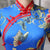 Chinesisches Cheongsam-Kleid in voller Länge mit Blumenmuster aus Seidenmischung und Riemenknöpfen