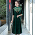 Vestido de madre de estilo chino tradicional de terciopelo con bordado floral de media manga