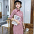 Robe à carreaux de style chinois Cheongsam moderne en daim à manches mi-longues