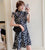 Rüschenärmel knielanges modernes Cheongsam-Chic-Blumen-A-Linien-Kleid
